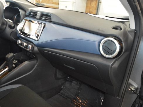 Used 2025 Nissan Versa SV w/ Trunk Package image 11