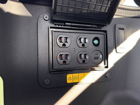 New 2025 Ford F150 Lightning Flash AWD/4WD image 36