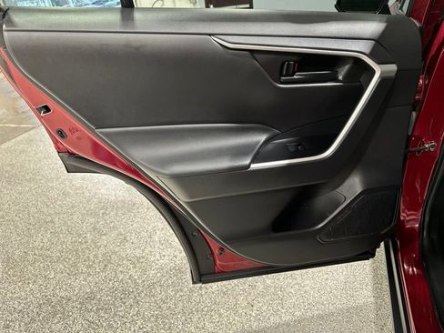 Used 2022 Toyota RAV4 LE w/ Carpet Mat Package (TMS) AWD/4WD image 14