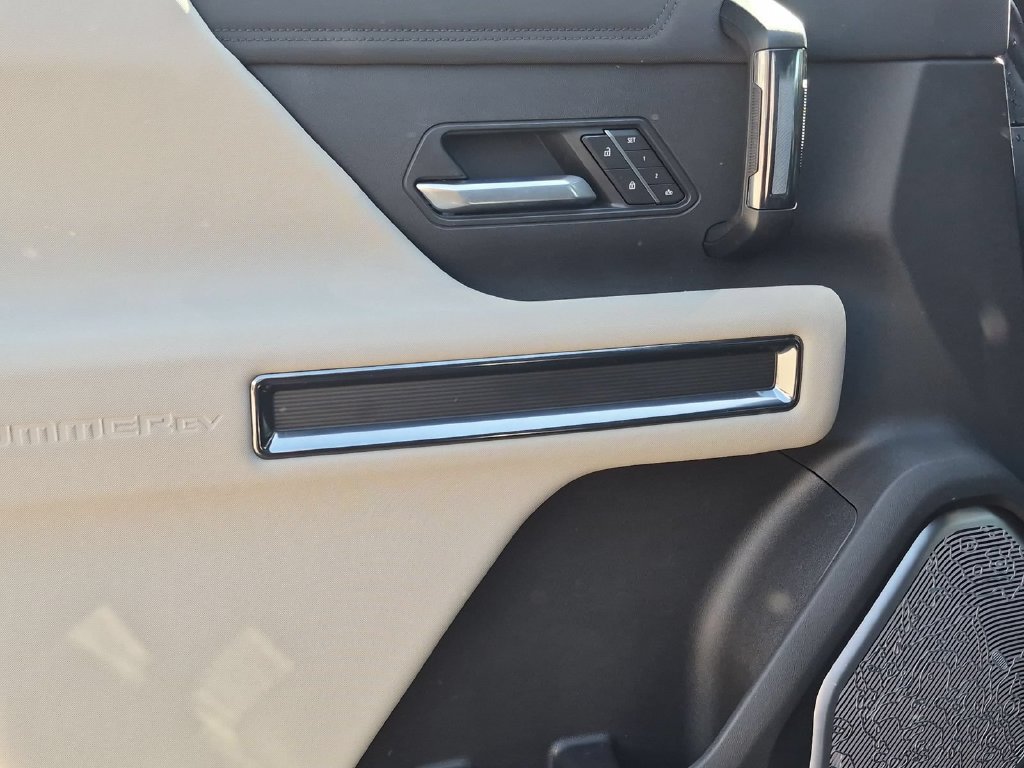 Used 2026 GMC Hummer EV SUV AWD/4WD image 15