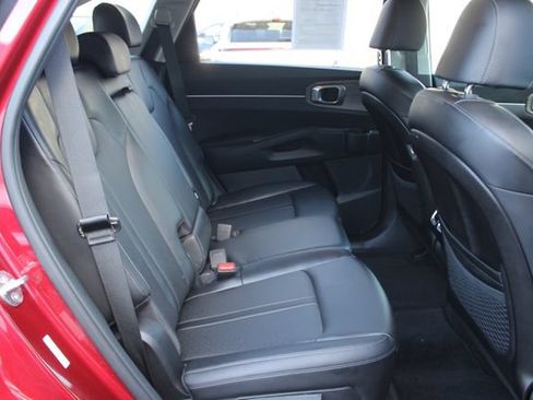 Certified 2023 Kia Sorento S AWD/4WD image 33