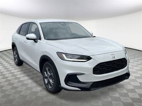 New 2026 Honda HR-V LX image 8