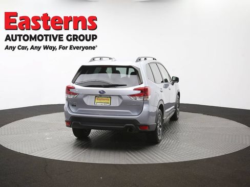 Used 2022 Subaru Forester Premium AWD/4WD image 42