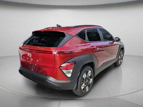 Used 2025 Hyundai Kona SEL FWD image 5