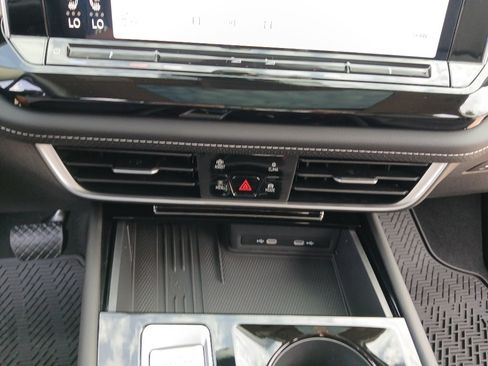 New 2026 Volkswagen Atlas SE FWD image 16