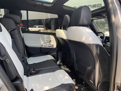 Used 2023 Mercedes-Benz GLB 250 image 33