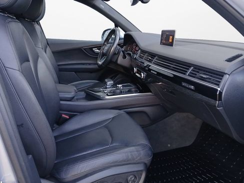 Used 2018 Audi Q7 3.0T Prestige w/ Prestige Package AWD/4WD image 24