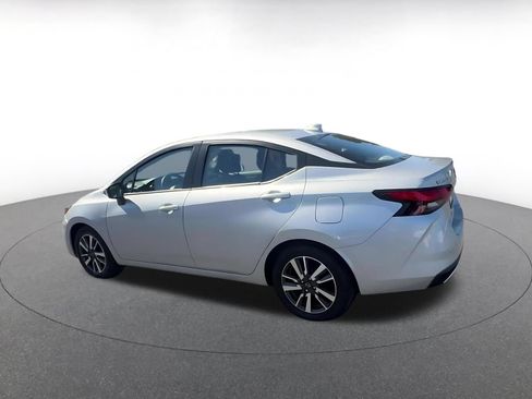 Used 2025 Nissan Versa SV FWD image 10