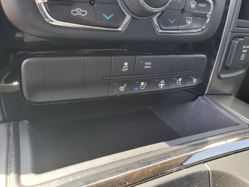Used 2017 RAM 1500 Sport w/ Quick Order Package 26Q Night AWD/4WD image 31