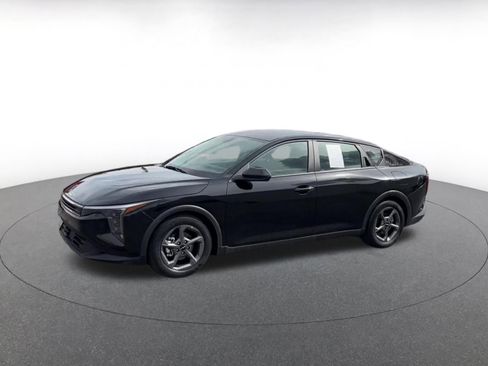 Used 2025 Kia K4 LXS image 8