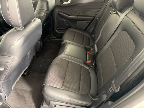 Used 2025 Ford Escape SE FWD image 20