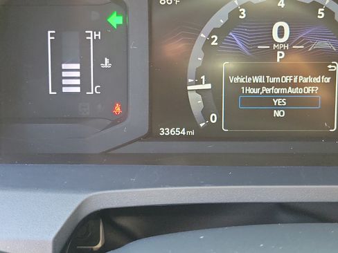 Used 2025 Toyota 4Runner SR5 AWD/4WD image 25