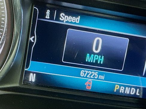 Used 2020 Buick Envision Essence image 18