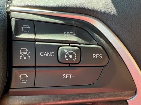 New 2025 Jeep Grand Cherokee L Limited w/ Luxury Tech Group II image 15