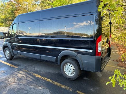 Used 2023 RAM ProMaster 2500 FWD image 5