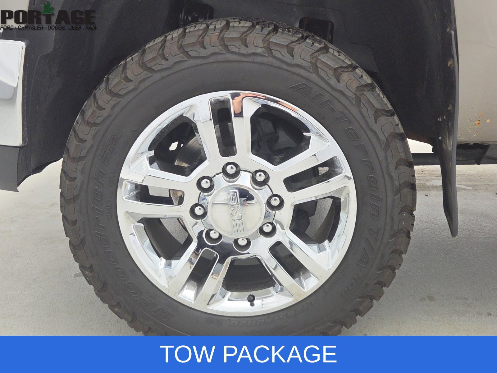 Used 2012 GMC Sierra 2500 SLE w/ SLE Preferred Package AWD/4WD image 13
