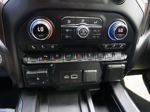 Used 2021 Chevrolet Silverado 1500 High Country RWD image 21