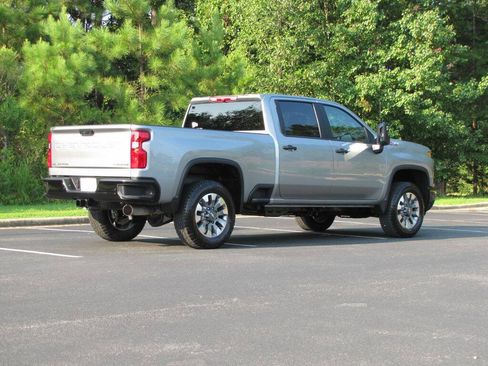 Used 2026 Chevrolet Silverado 2500 Custom w/ Custom Value Package AWD/4WD image 6