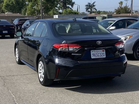 Used 2026 Toyota Corolla LE FWD image 4