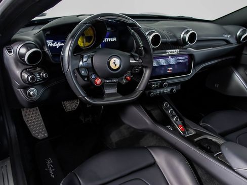 Certified 2019 Ferrari Portofino image 36