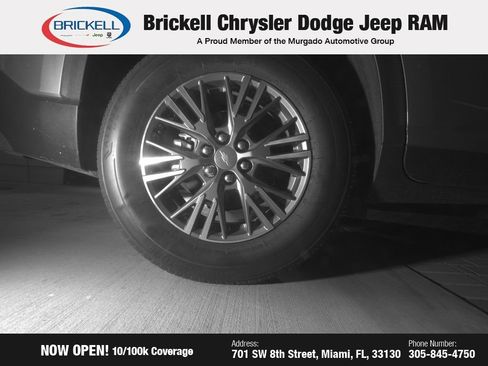 Used 2024 Chevrolet Traverse LT image 10