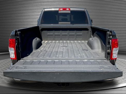 Used 2022 RAM 2500 Tradesman AWD/4WD image 9
