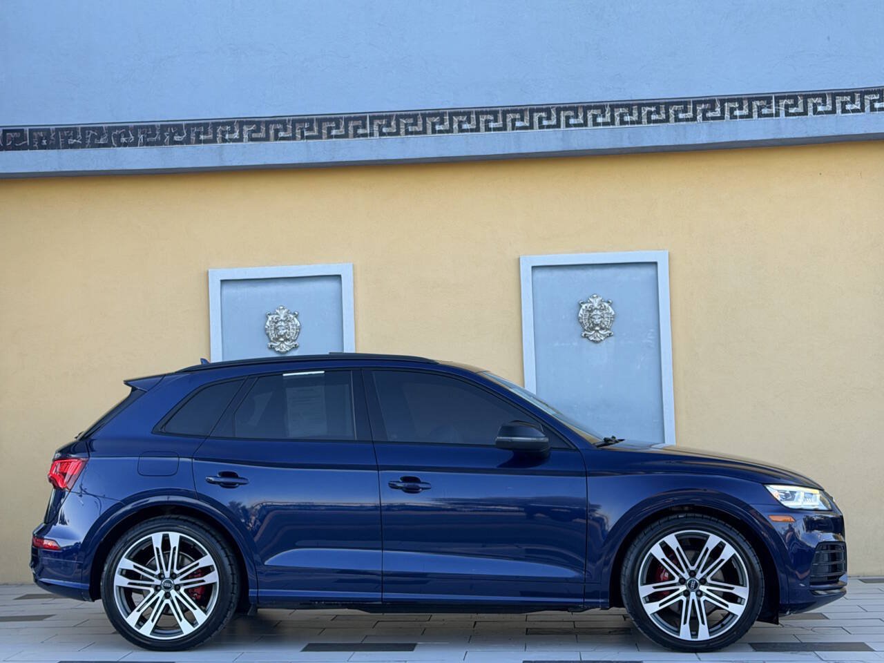 Used 2020 Audi SQ5 Premium Plus w/ Premium Plus Package AWD/4WD image 7