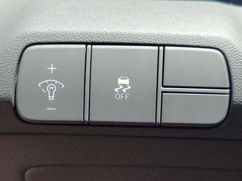 New 2026 Hyundai Elantra Sport FWD image 17