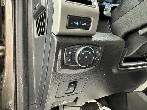 Used 2020 Ford F250 Lariat w/ Lariat Value Package AWD/4WD image 13