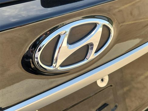 Used 2020 Hyundai Santa Fe SEL FWD image 29