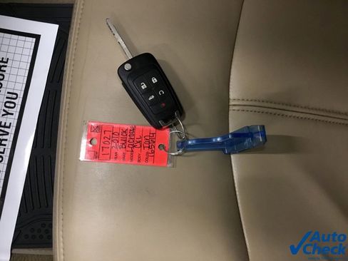 Used 2010 Buick LaCrosse CXL image 50