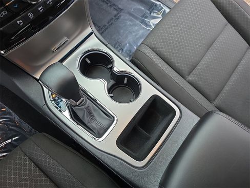 Used 2021 Jeep Grand Cherokee Laredo image 25