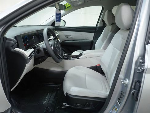 Used 2025 Hyundai Tucson SEL image 12
