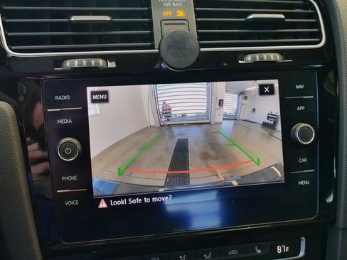 Used 2019 Volkswagen GTI Autobahn image 20