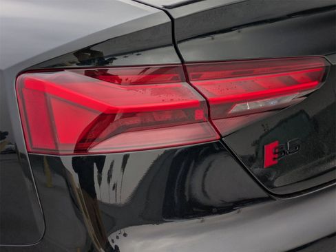 Used 2025 Audi S5 Premium Plus w/ Premium Plus Package image 18
