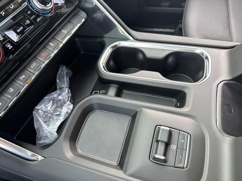 New 2026 GMC Sierra 2500 Denali w/ Denali Reserve Package image 19