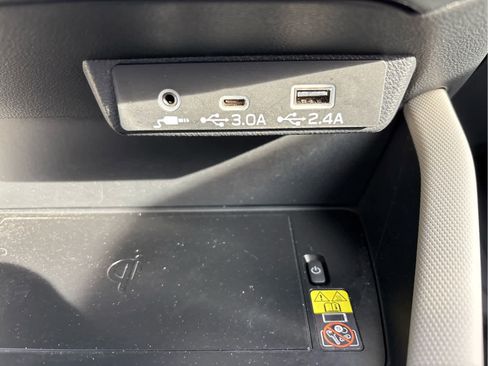 Certified 2025 Subaru Forester Premium image 15