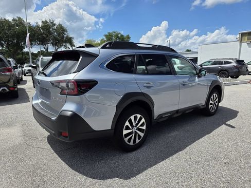Used 2025 Subaru Outback Premium w/ Popular Package #1A AWD/4WD image 3