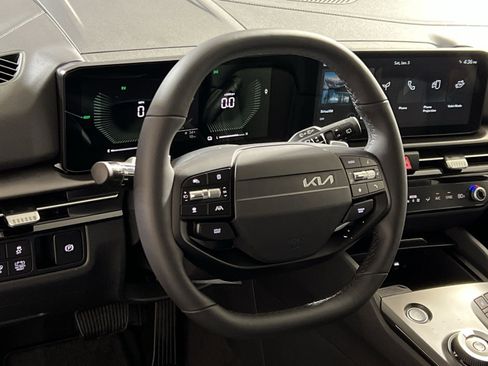 New 2026 Kia Sportage EX image 14