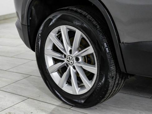 Used 2014 Volkswagen Tiguan S AWD/4WD image 50