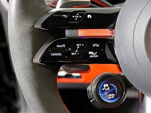 Certified 2022 Mercedes-Benz SL 63 AMG 4MATIC image 21