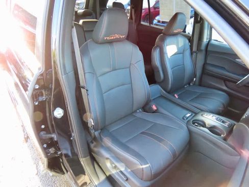 Certified 2022 Honda Pilot TrailSport image 18