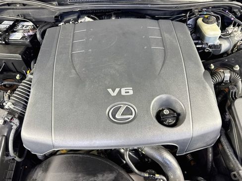 Used 2009 Lexus IS 250 w/ Premium Pkg RWD image 40