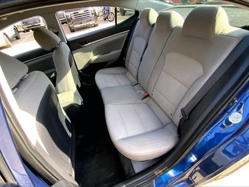 Used 2020 Hyundai Elantra SEL image 20