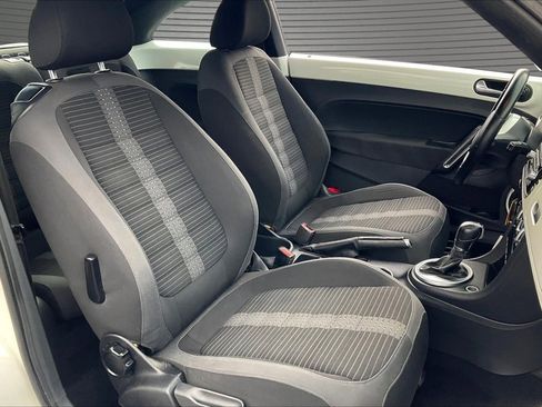 Used 2012 Volkswagen Beetle Turbo image 27