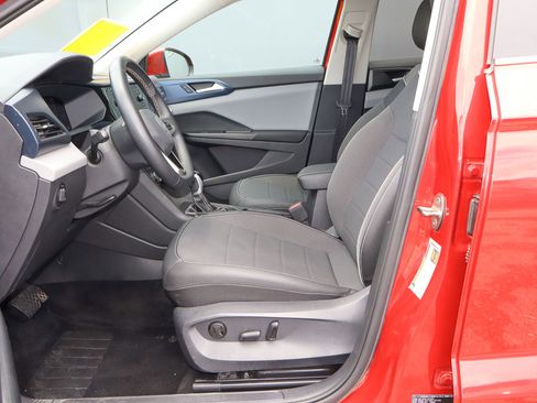 Used 2023 Volkswagen Taos SE AWD/4WD image 7