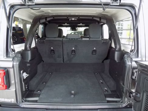 Certified 2025 Jeep Wrangler Unlimited Sahara AWD/4WD image 23