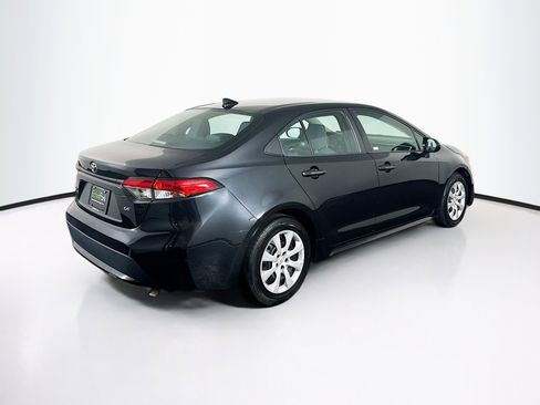 Used 2021 Toyota Corolla LE image 9
