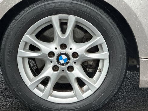 Used 2009 BMW 128i Convertible image 28