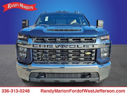 Used 2022 Chevrolet Silverado 3500 LT image 2